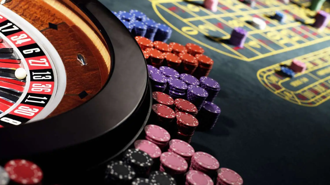 Casino-Games-by-Michael-Blann-GettyImages-200325572-001-5c26042d46e0fb00017bb4b3